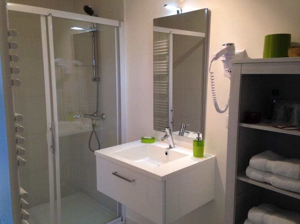 Salle de bain, chambres d'hôtes Lauryvan - Saint-Junien