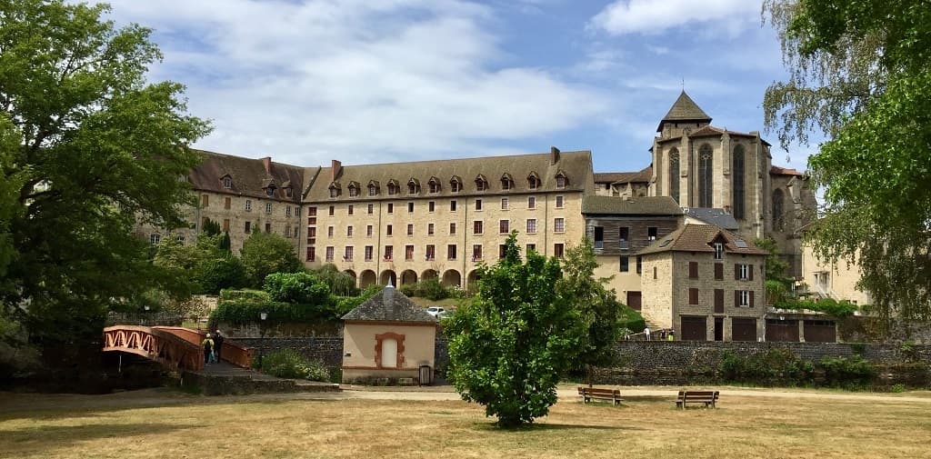 Vue sur l'ancien couvent des Ursulines, Eymoutiers_2
