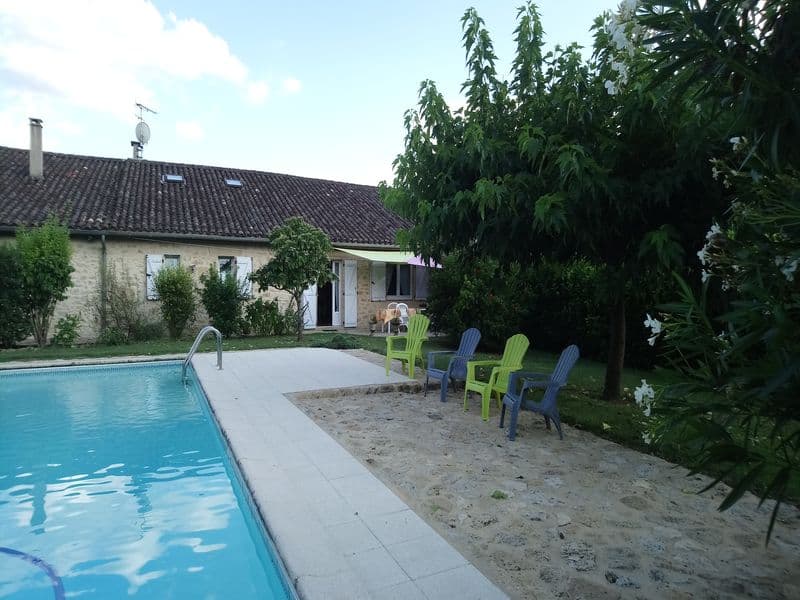 19-Arriere-maison-Piscine