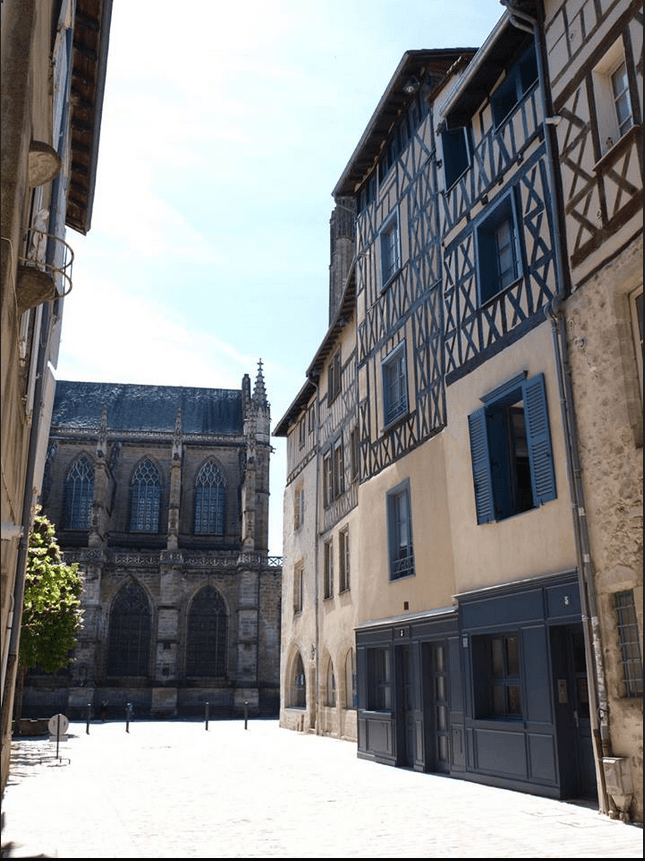 Meublé de tourisme Appart Face au Mail