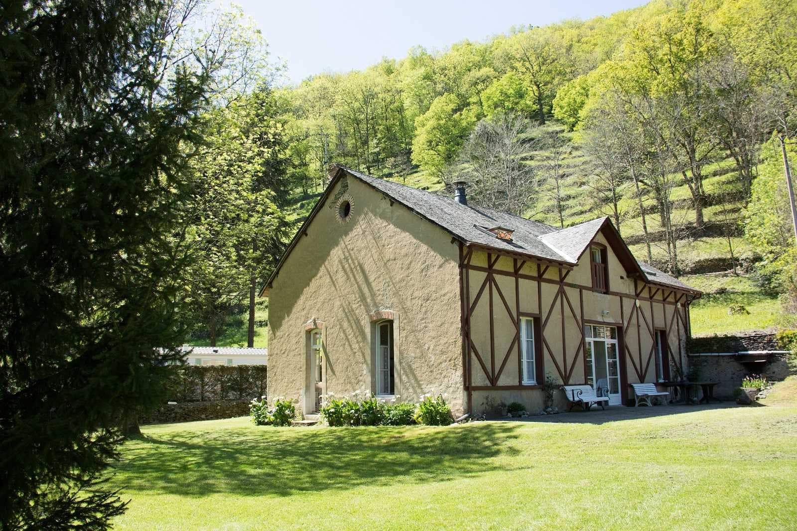 Gîte d'étape et de groupe Gîtes de France Le Saillant - Réf : 19G3903_1