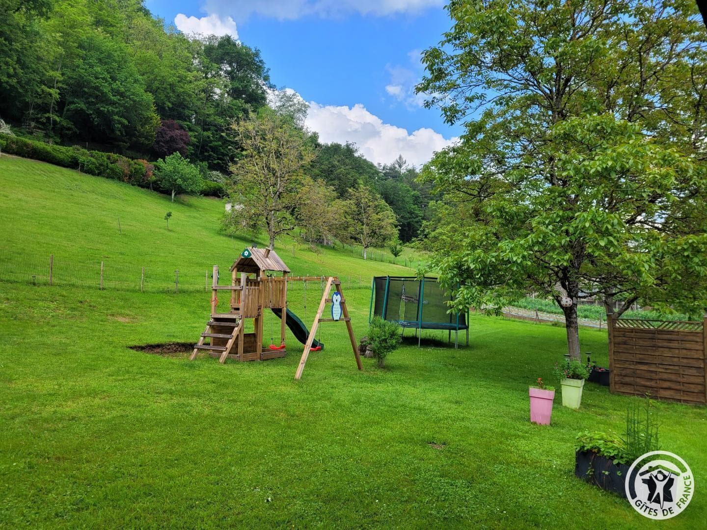 Chalet Fuschia_10