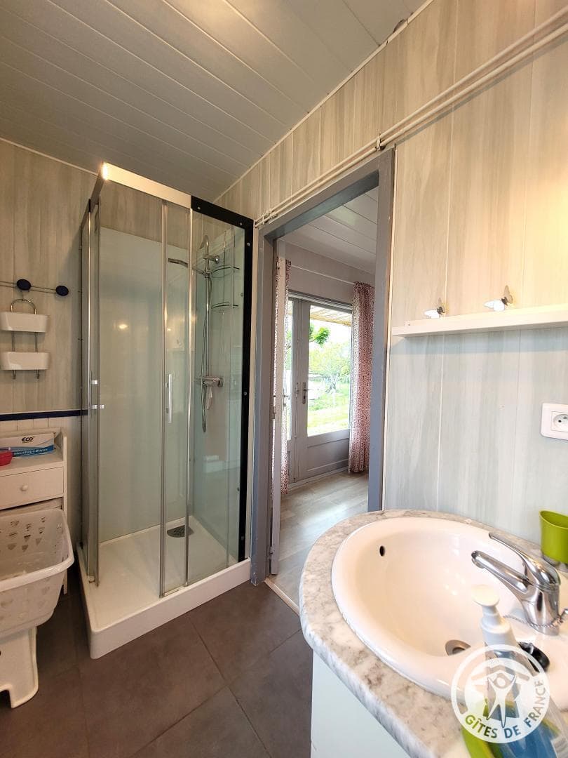 Chalet Fuschia_21