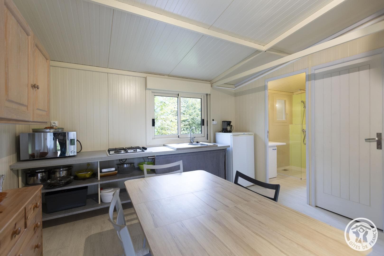 BUNGALOW 2_4