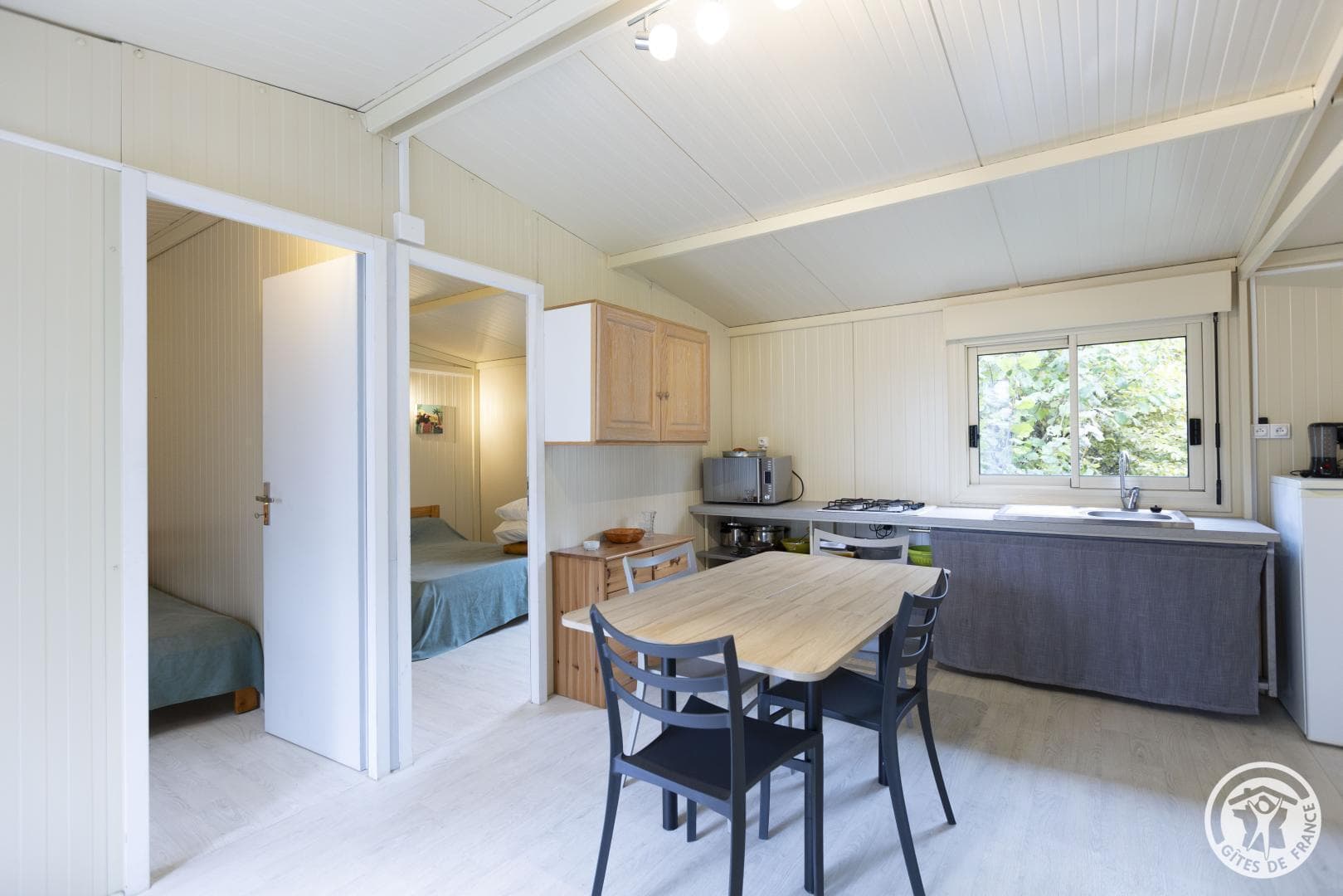 BUNGALOW 2_5