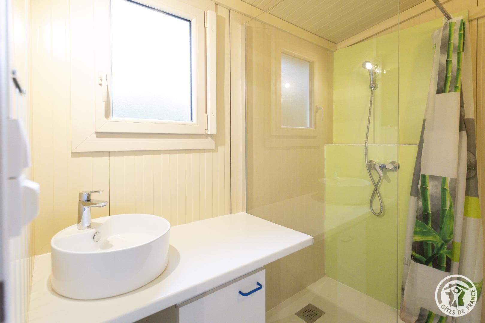 BUNGALOW 2_8