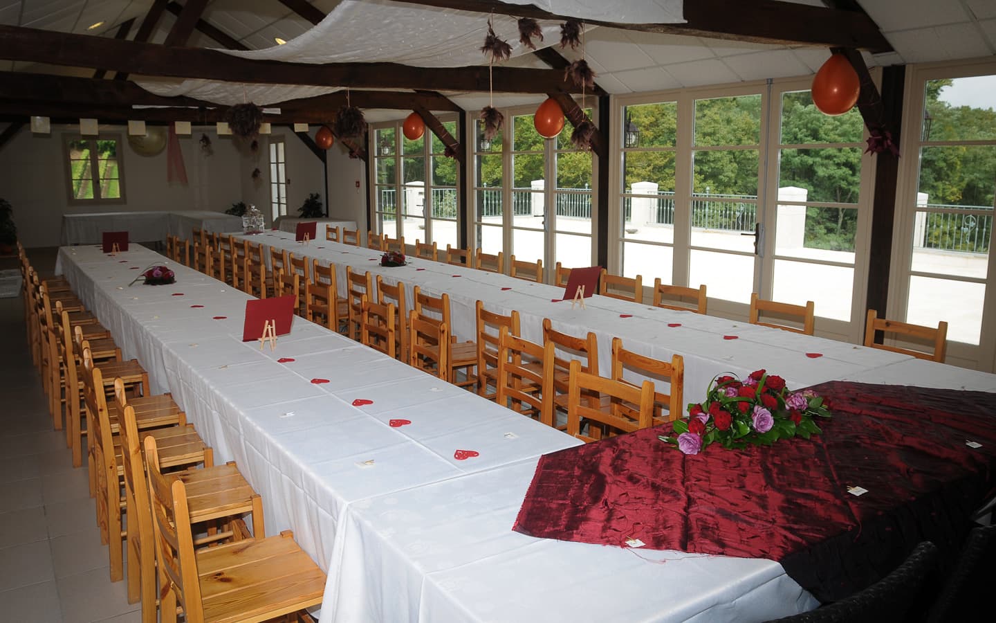 Domaine du Cinquau - Artiguelouve - les tables 3