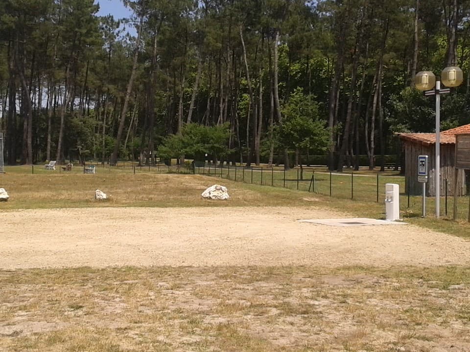 aire de camping cars de Nauton