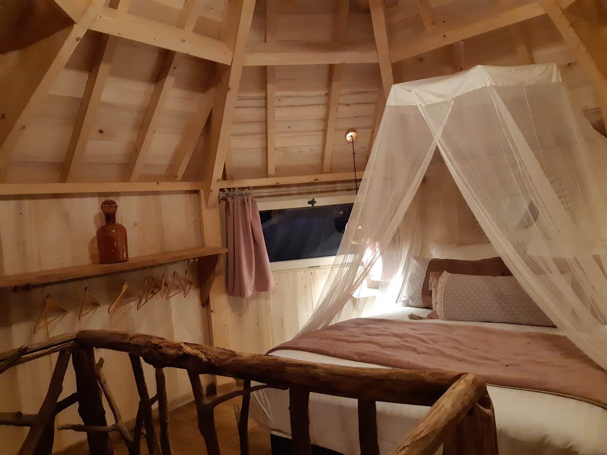 cabanes-perchees-charme-sarlat