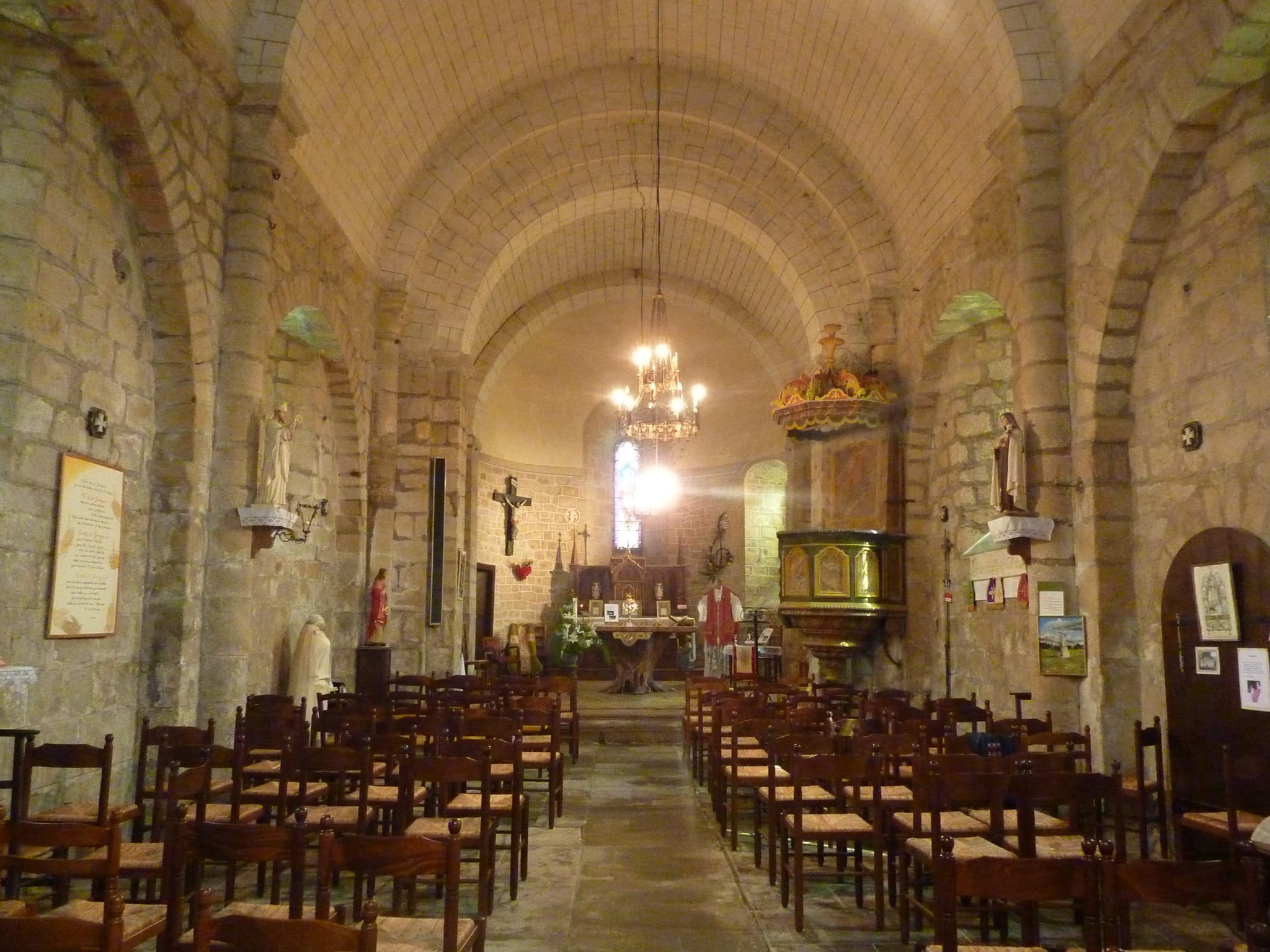 Eglise de Saint Genest sur Roselle_2