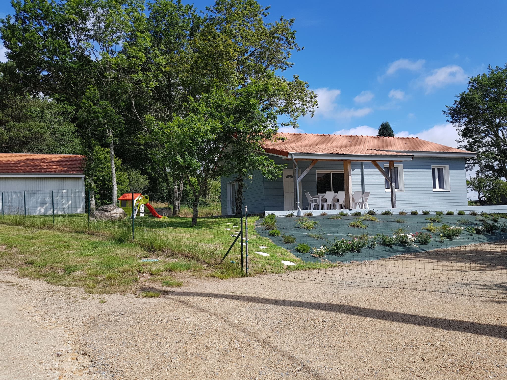 chalet bleu