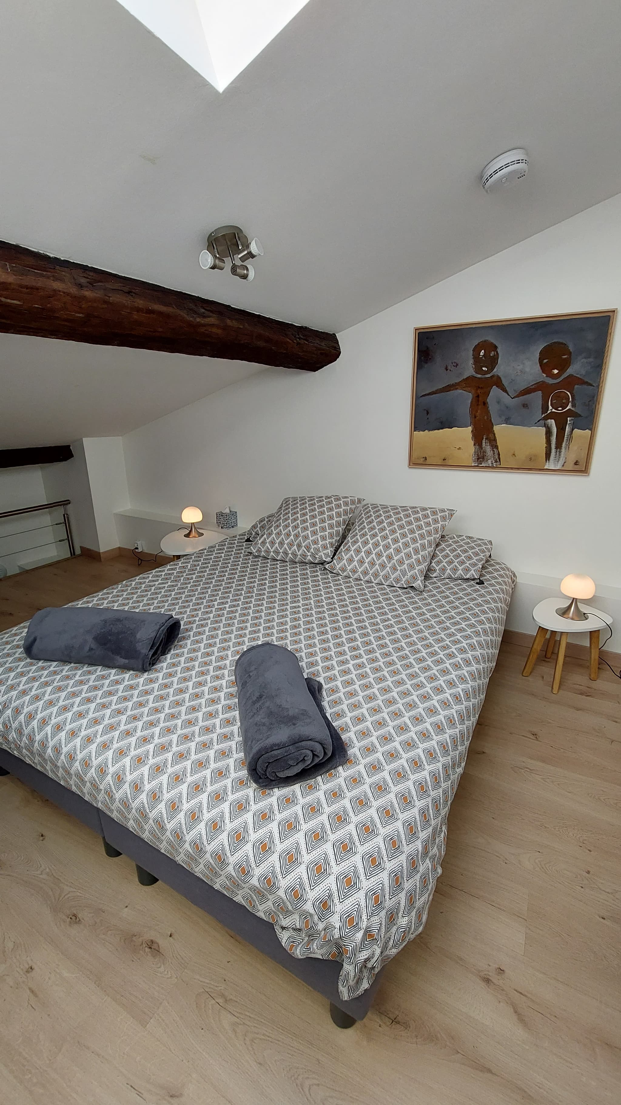 Appart 3: chambre sur mezzanine. lit 160 séparable en 2 lits de 80