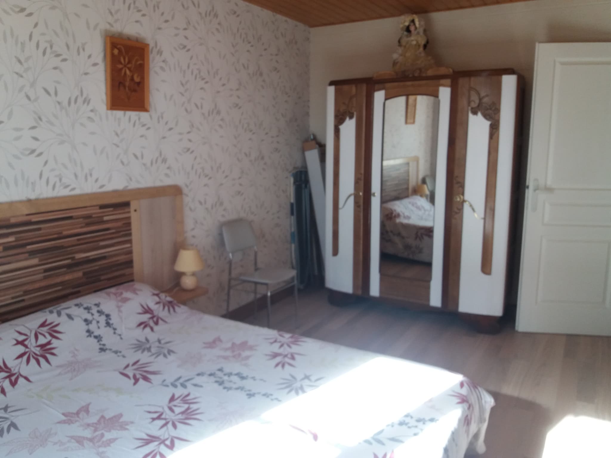 chambre 1 lit 140