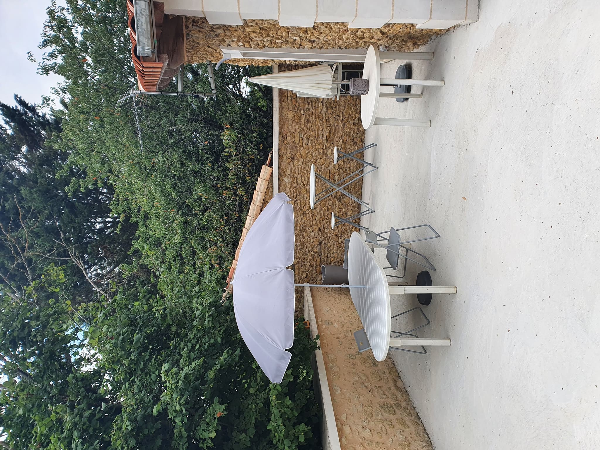 Une des terrasses extérieures