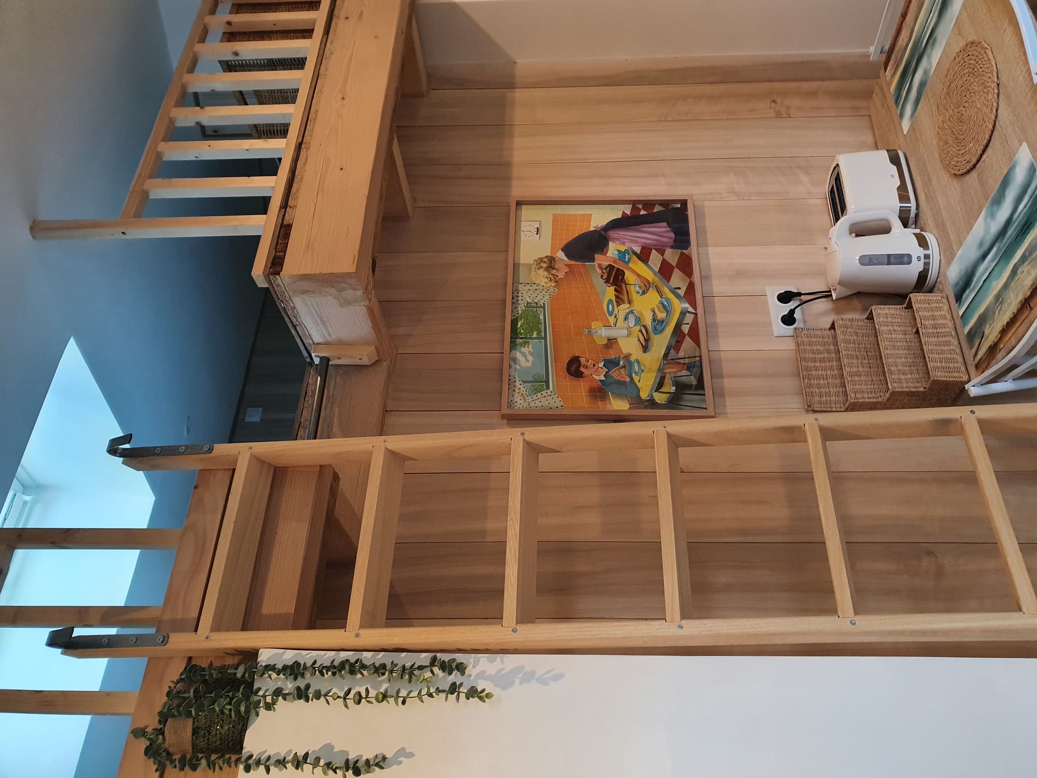 Coin repas de la dépendance avec mezzanine