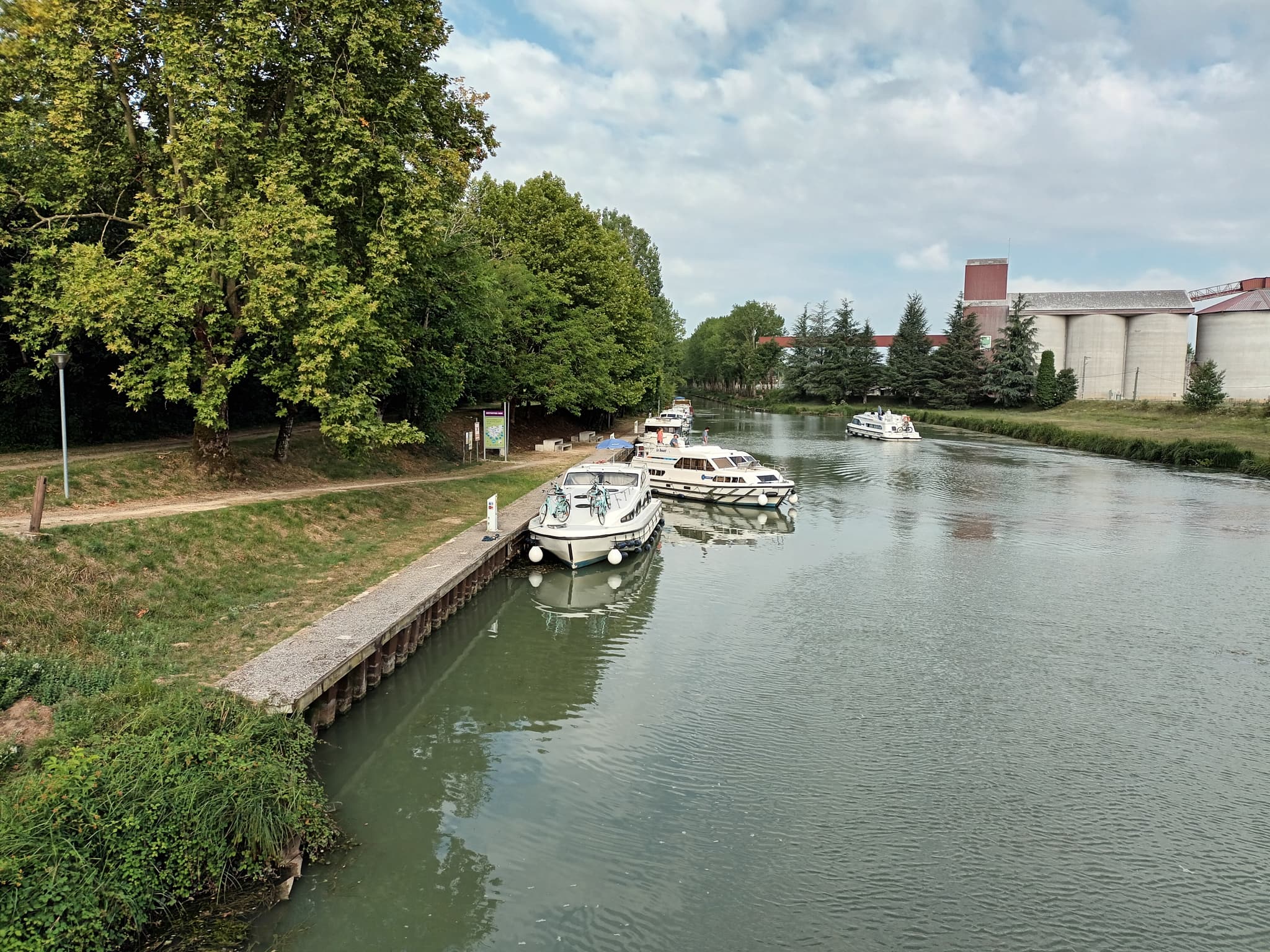 halte-nautique-serignac-1