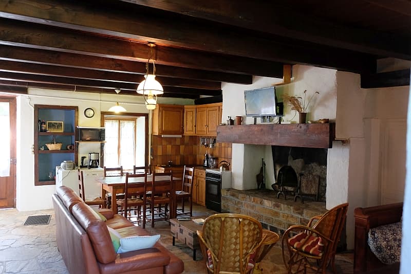 meublé_lajoubertie_coussacbonneval_4