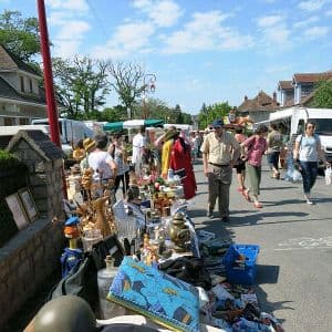Brocante, Vide grenier_1