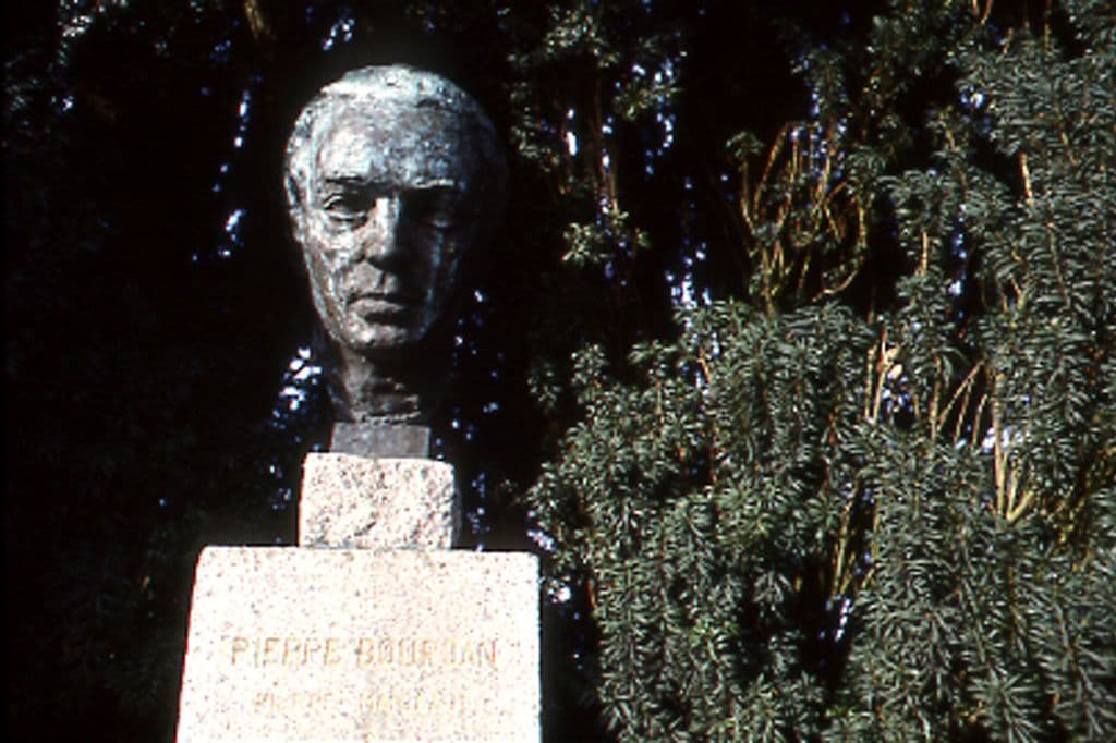 Stèle de Pierre Bourdan_1
