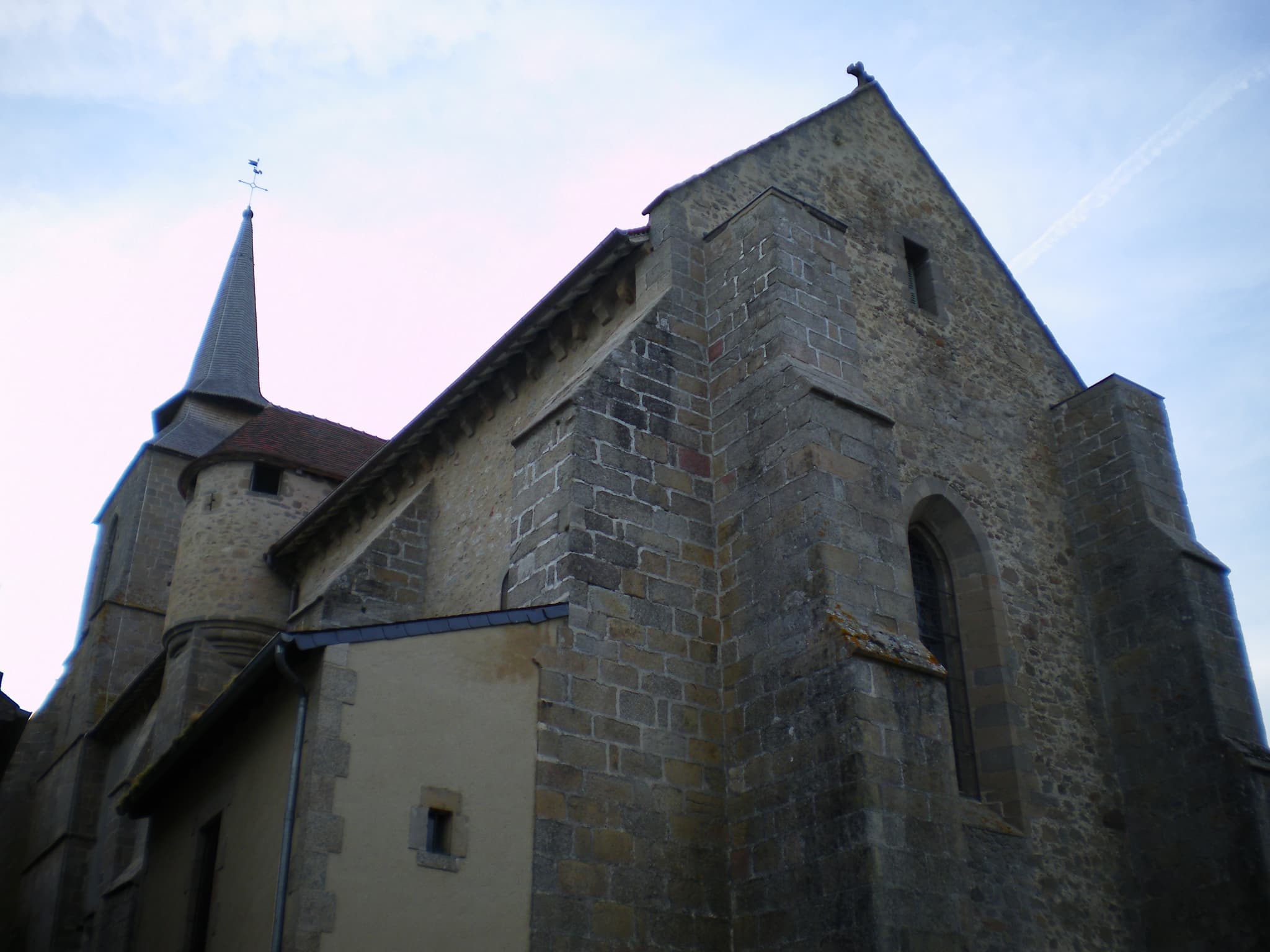 Église fortifiée d'Arnac la Poste