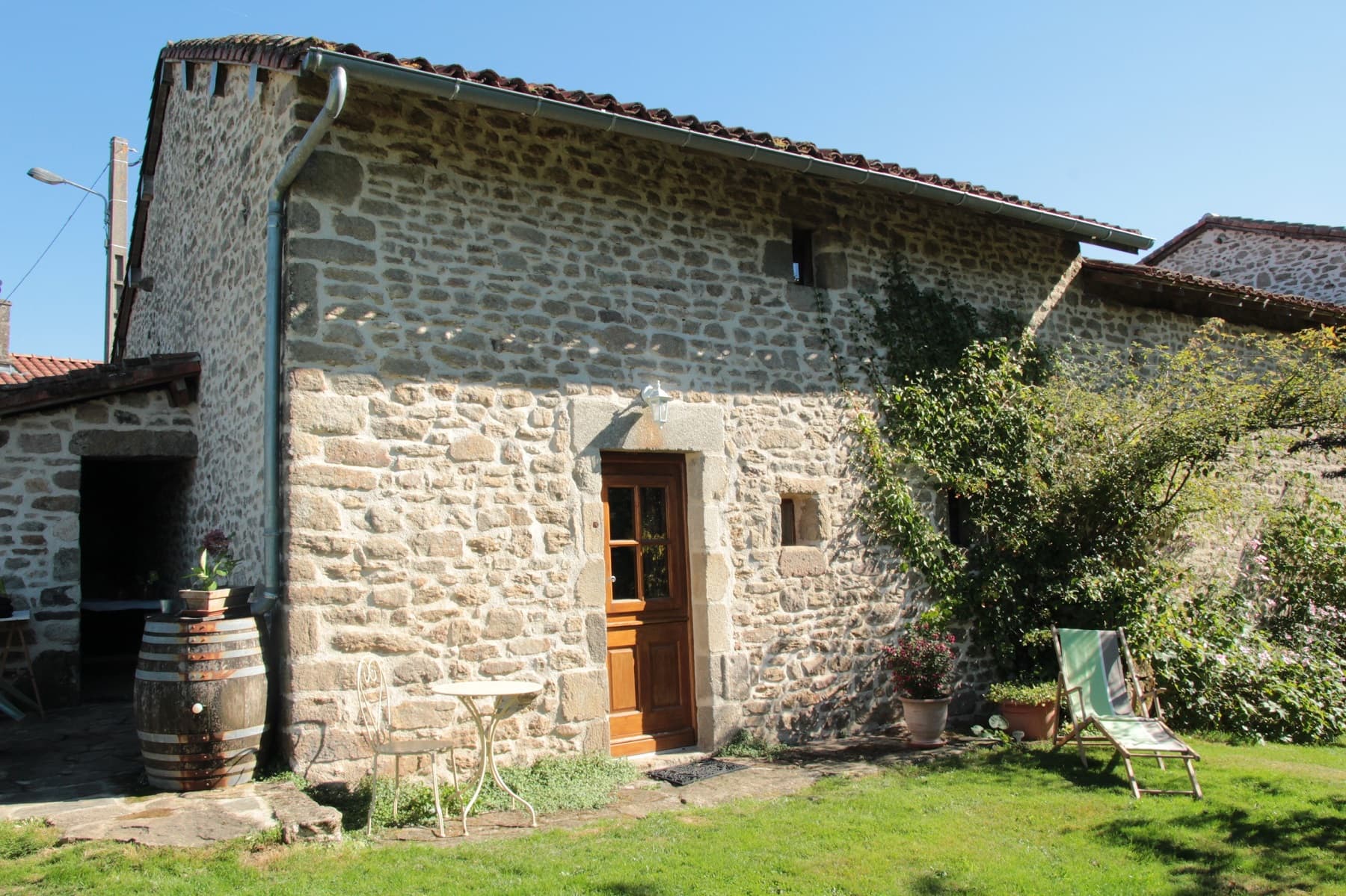 maison vue du jardin_9