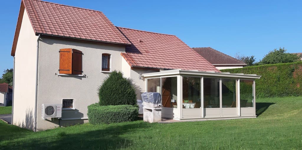 Location "au grès des sources"_1