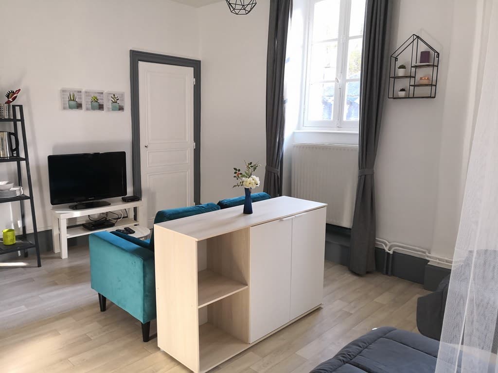 Meublé de Marine Biguerd - Boussac- Studio 4 - 2ème - étage_4