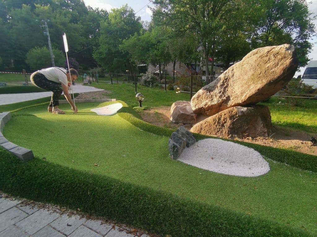 Mini-golf paysager du Chalet des Pierres Jaumâtres_2