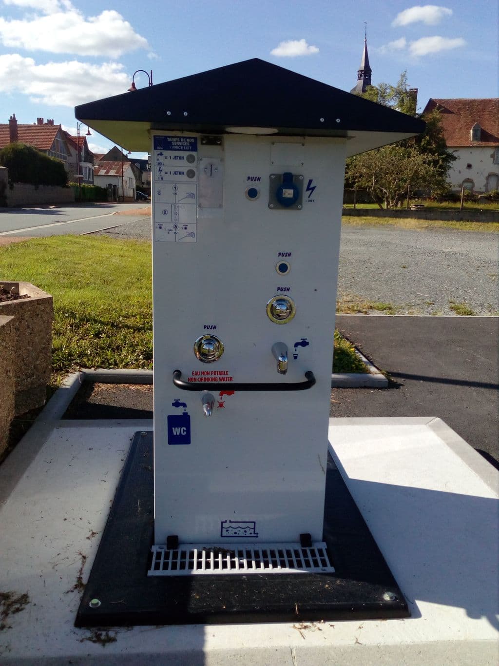Aire d'accueil camping-car_3