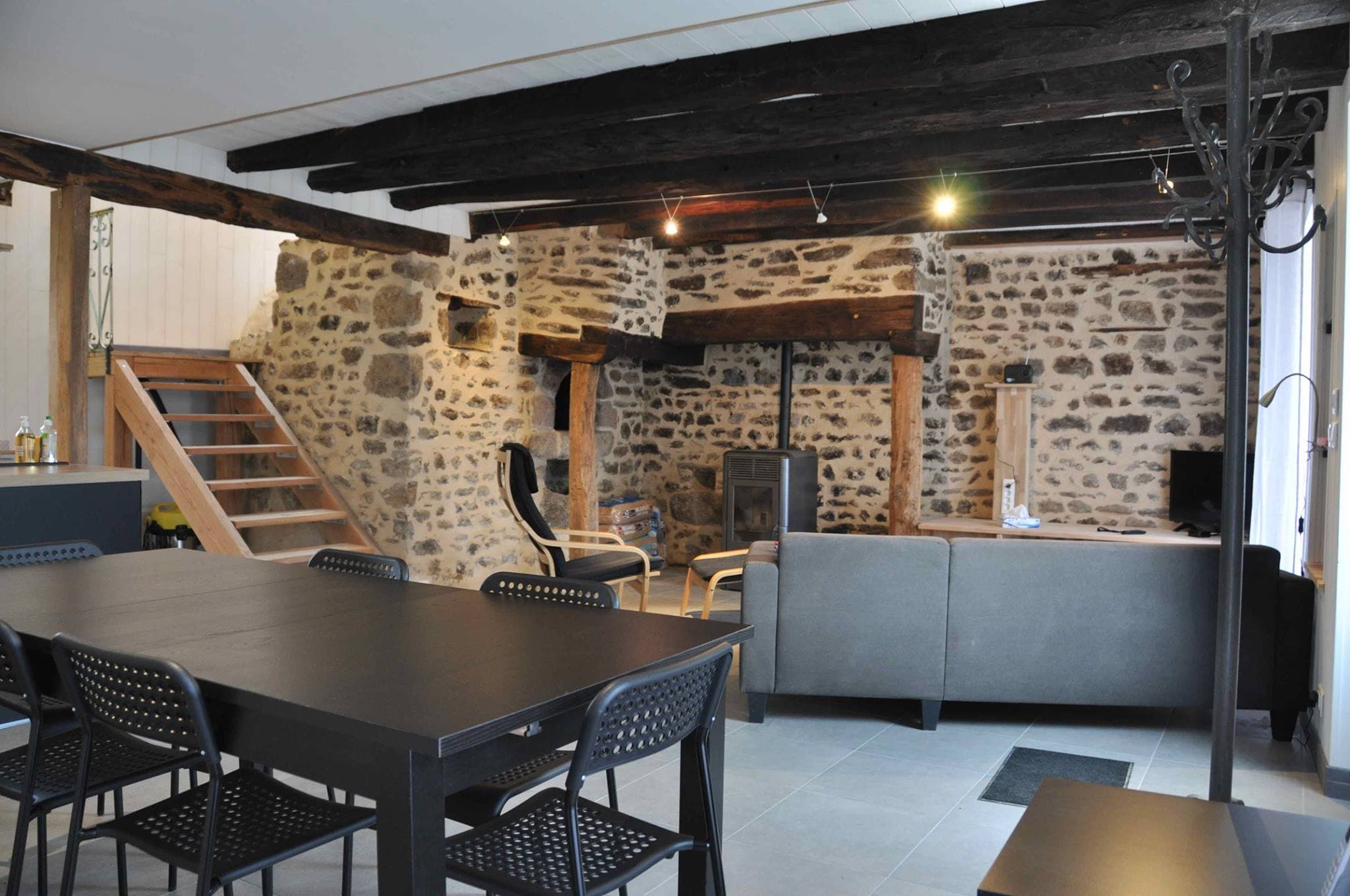 Meublé de tourisme "La Charbonnée"_1