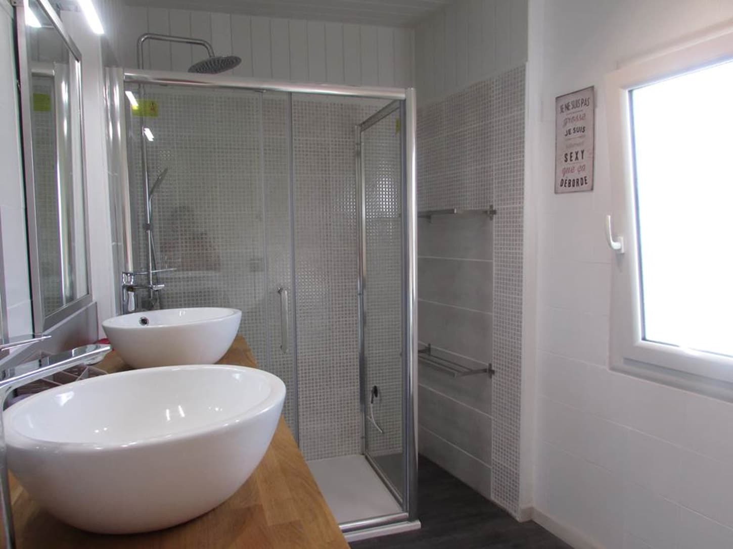 23Salle d'eau 1