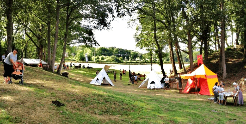 Camp médiéval - crédit photo association de la Tour de Bois au Donjon de Pierre_1