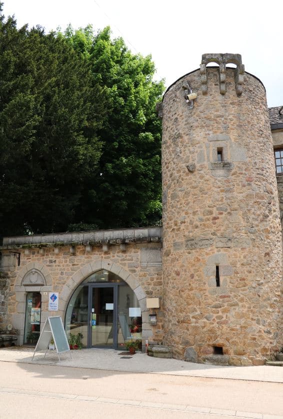Neuvic, ville d'éducation, de culture et de loisirs_2