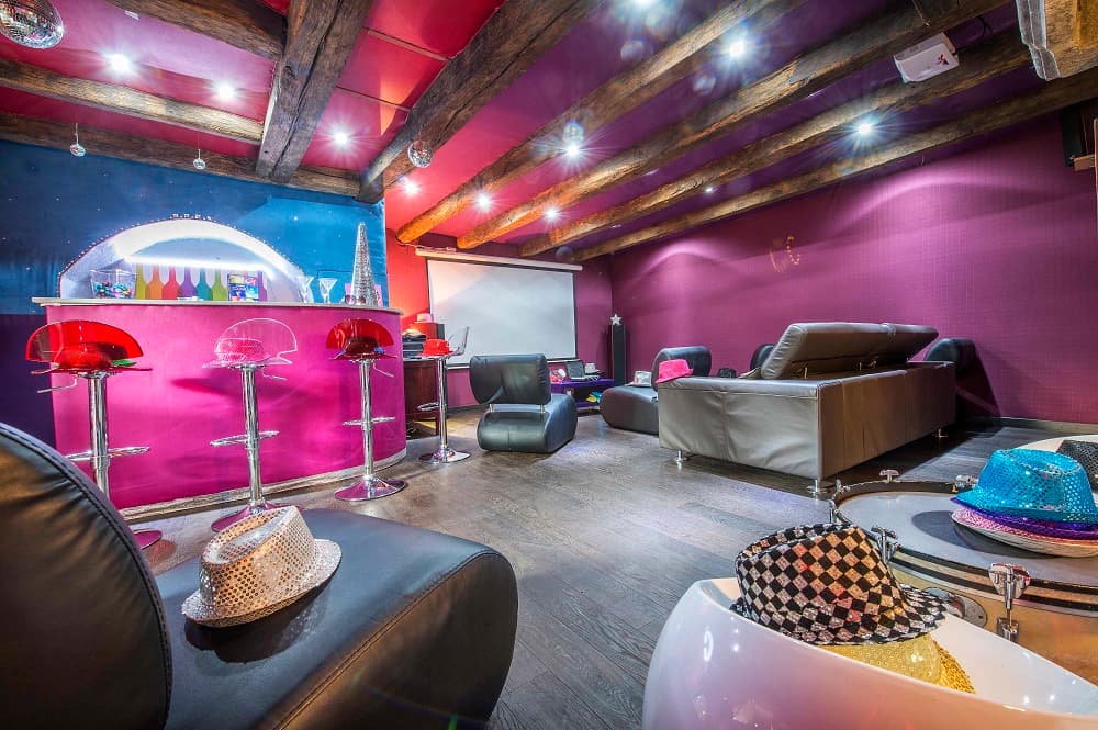 Le dancing et la salle de projection cinéma