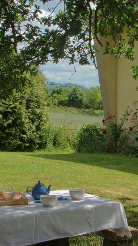 AU VIEUX CHÊNE AU CALME, AVEC ÉTANG DE PÊCHE