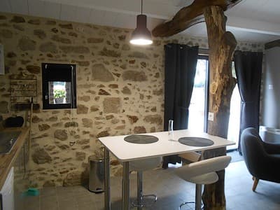 mauleon-gitesdespres2pax-cuisine1-sit.jpg_1