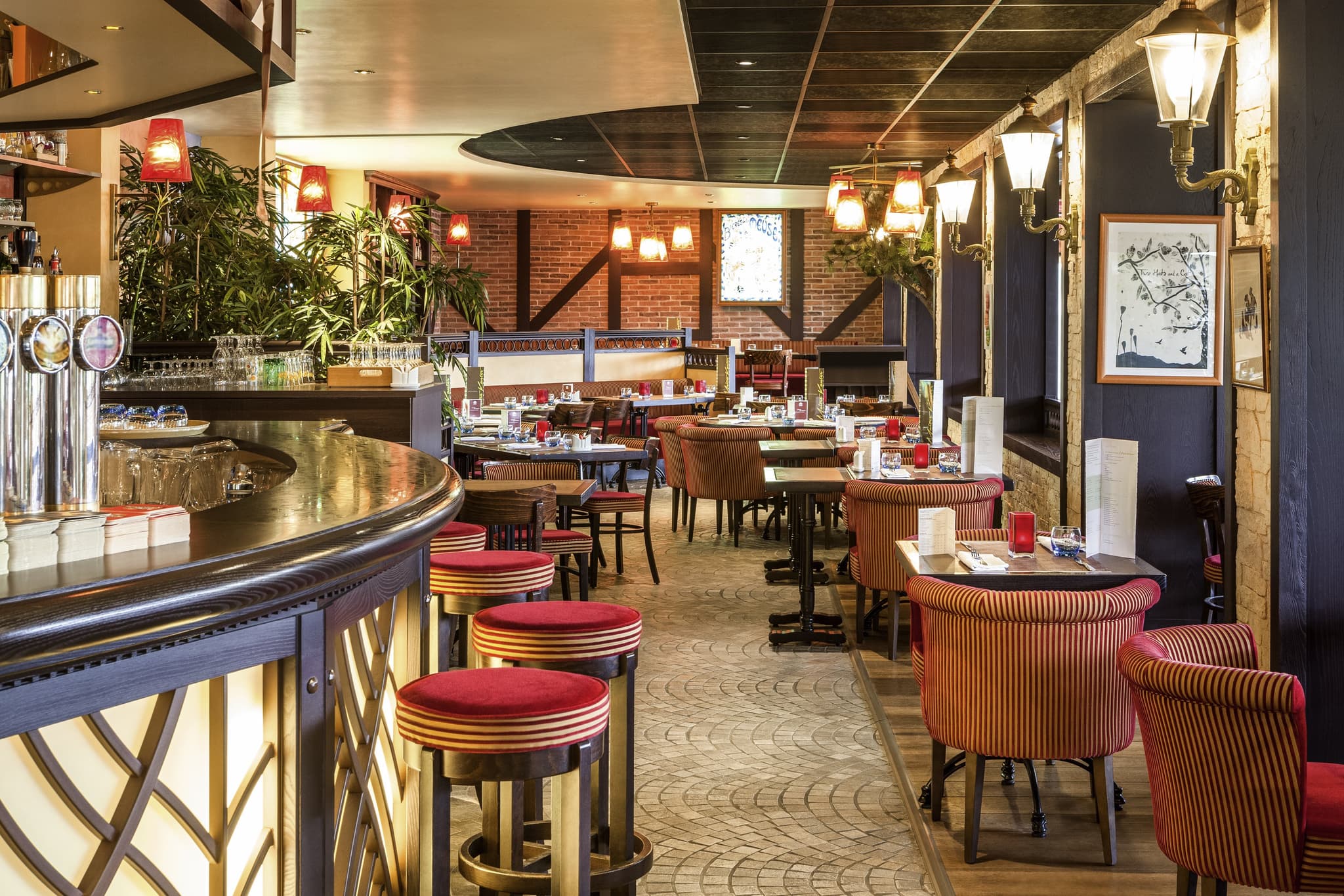 HÔTEL IBIS CHATELLERAULT - 0610