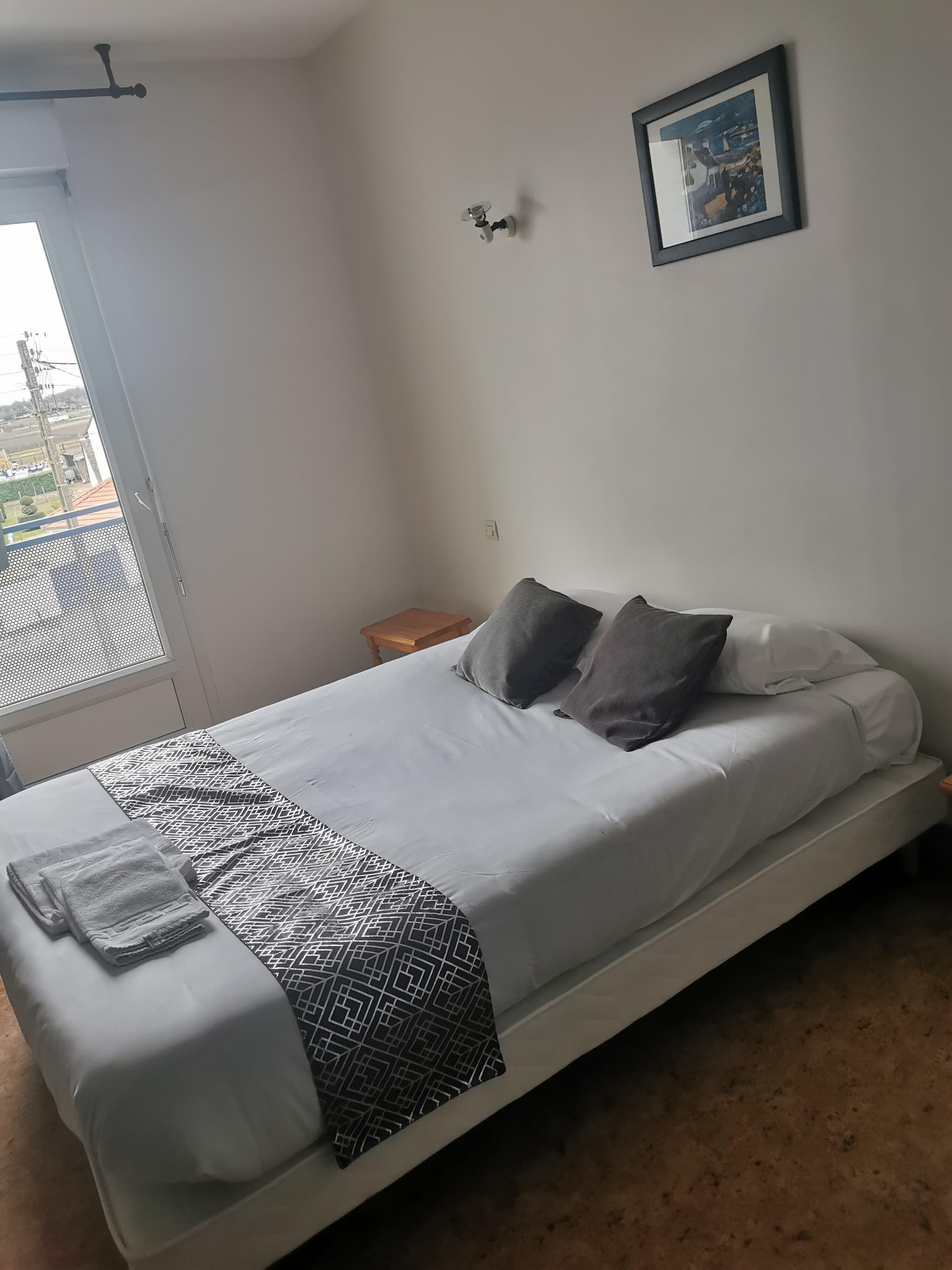chambre double avec salle de douche et WC_1