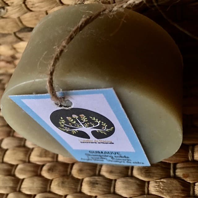 GUIMAUVE - shampoing solide - cheveux normaux à secs Huiles essentielles de lavandin, romarin Argile bleue, poudre de racine de guimauve, vinaigre de cidre Huiles de ricin, coco, tournesol, karité_11