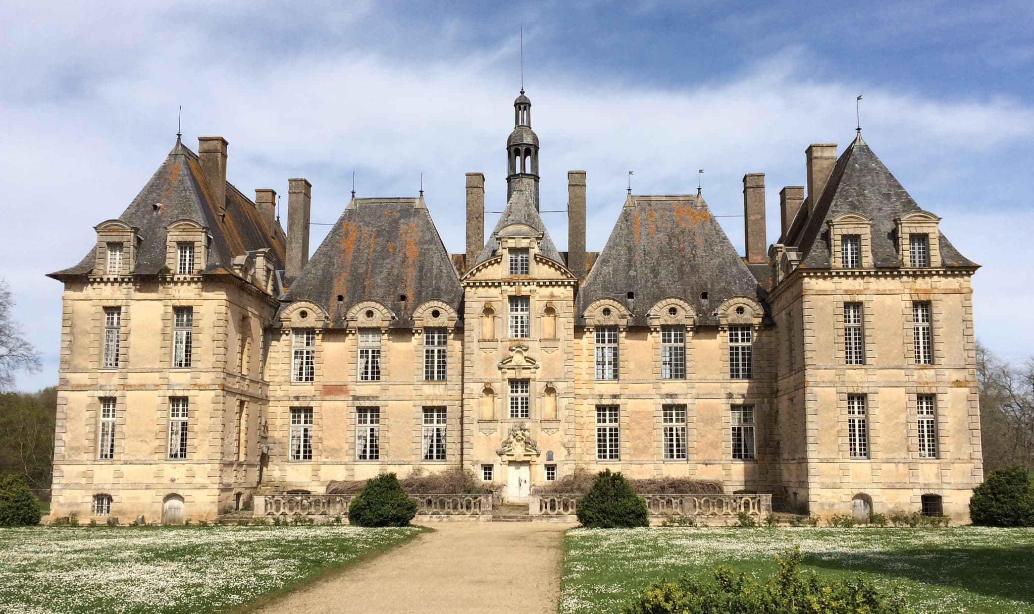 chateau avril14.JPG_12