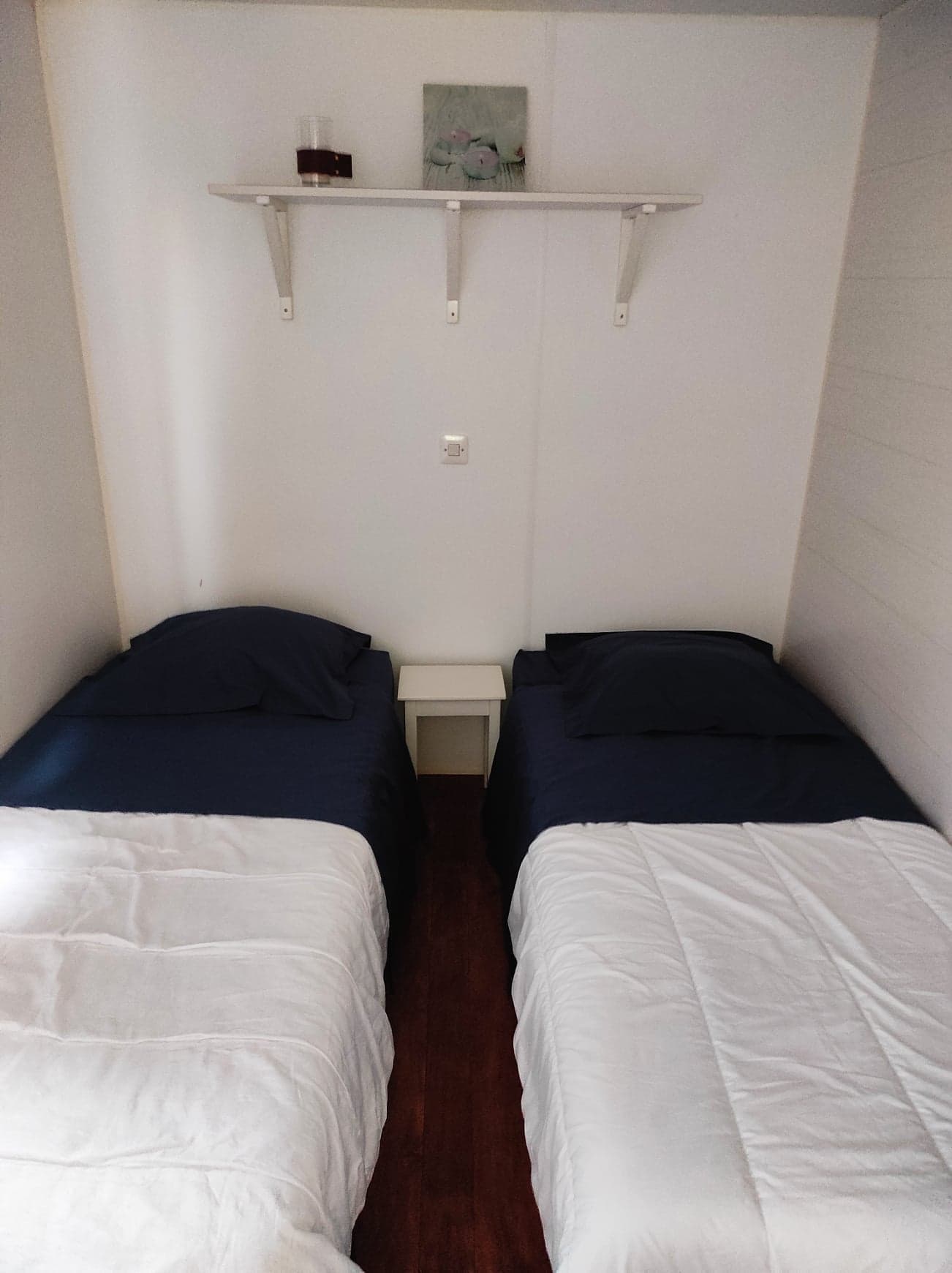 Chambre 2 lits 1 personne
