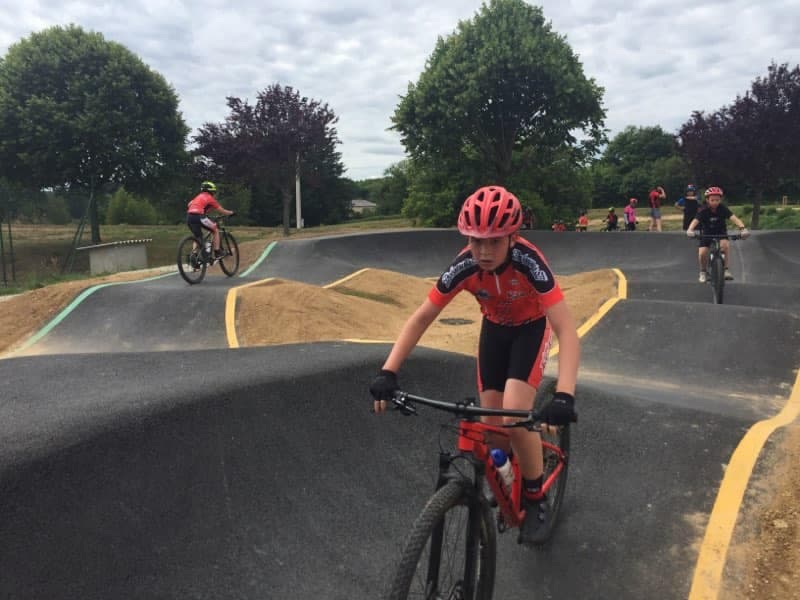 VTT Miaulétou en pumptrack en Limousin