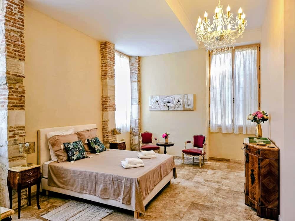CHAMBRE MARQUISE COTE SALON 2025 ©Campana