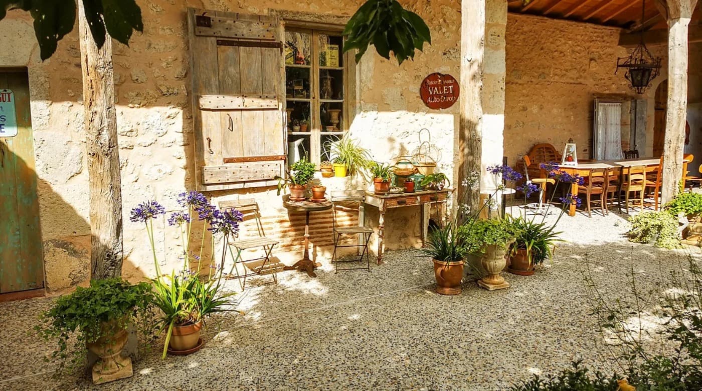 Maison Laparade_patio