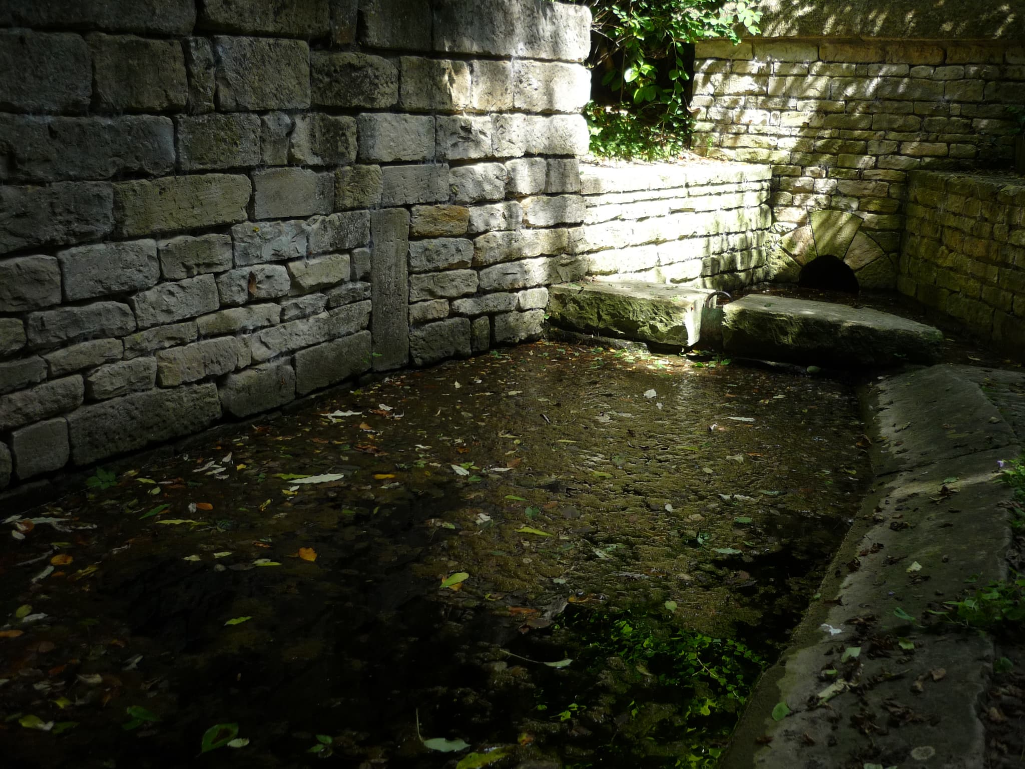 Le lavoir Révérend à Saint-Georges-de-Rex