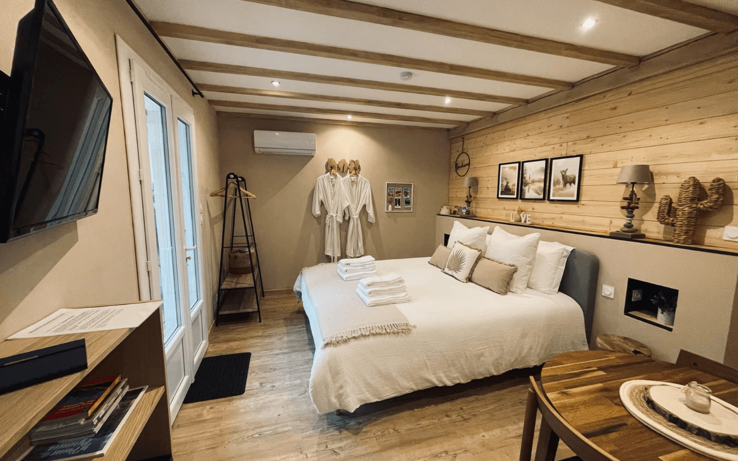 o pied de la montagne chambre