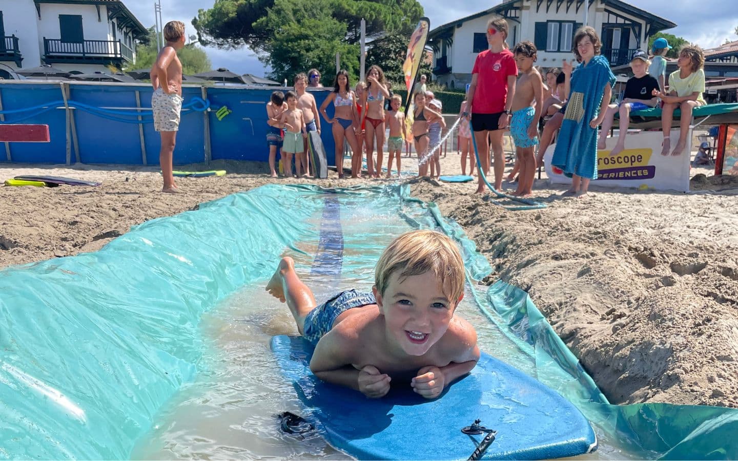 Club de plage Neptune Hendaye - Ventre glisse