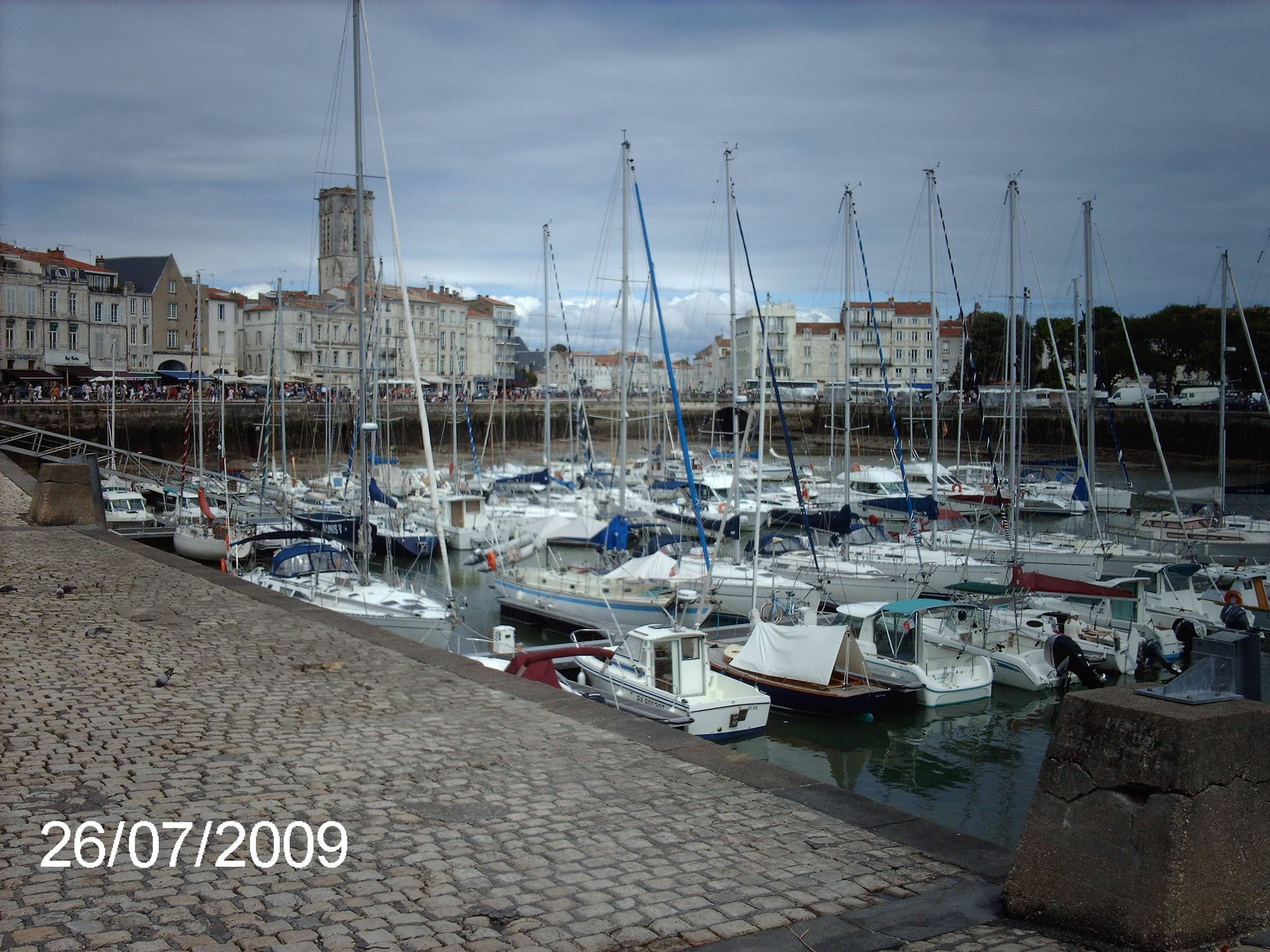 2012.JPG_11