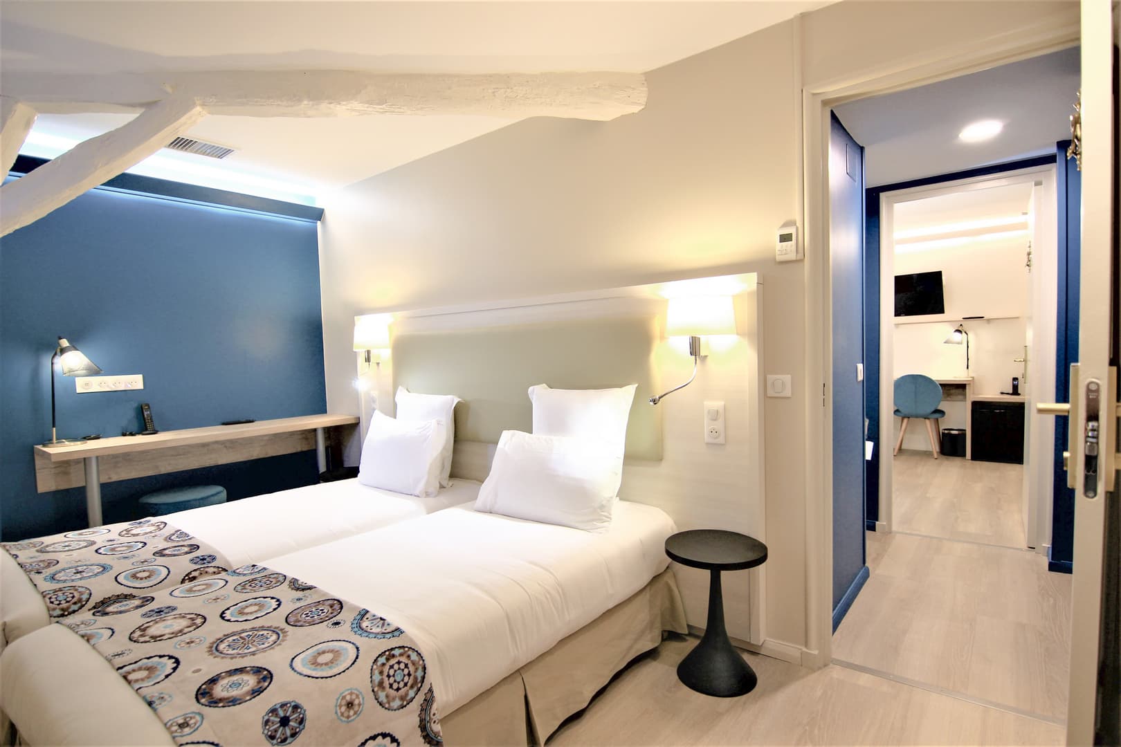HÔTEL MONTAIGNE