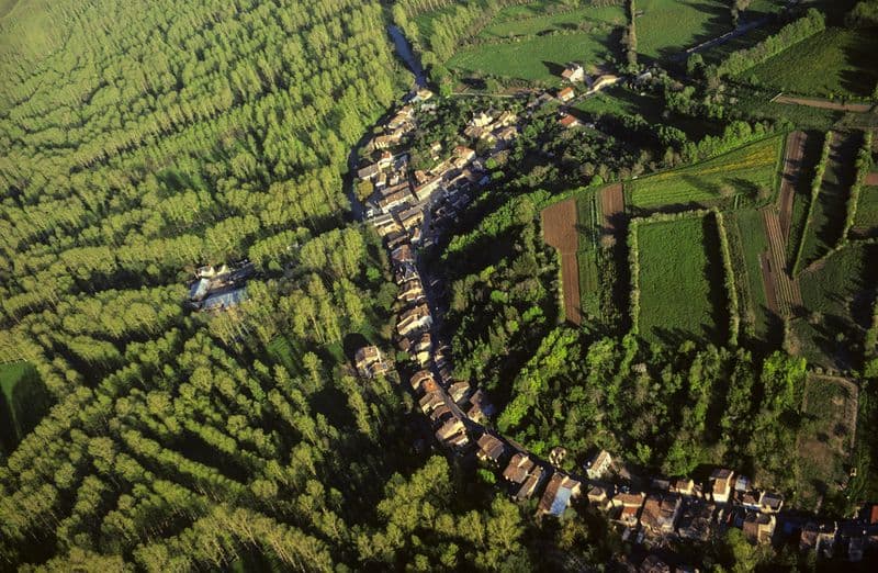 Le village-rue de la Garette à Sansais